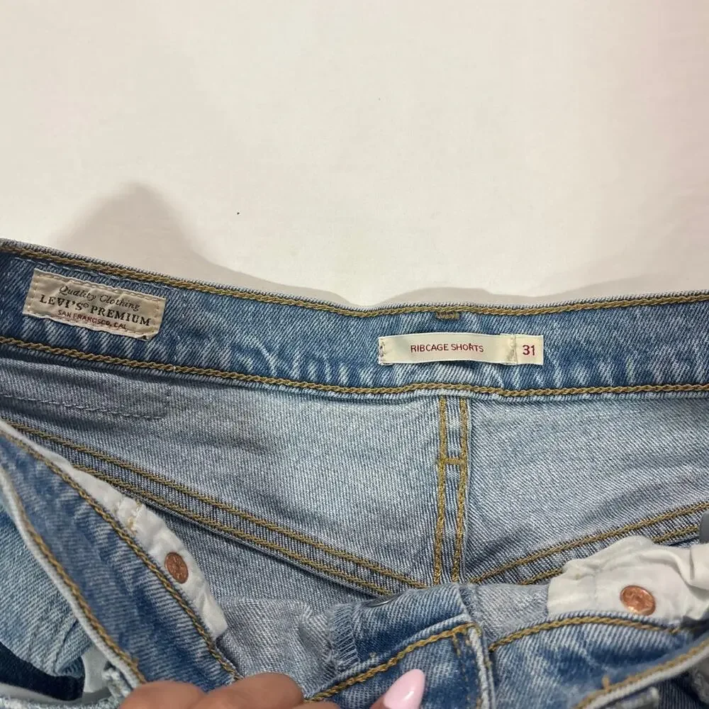 Levis Women’s 31 Ribcage Straight Denim Shorts High Rise Cutoff Raw Hem Blue